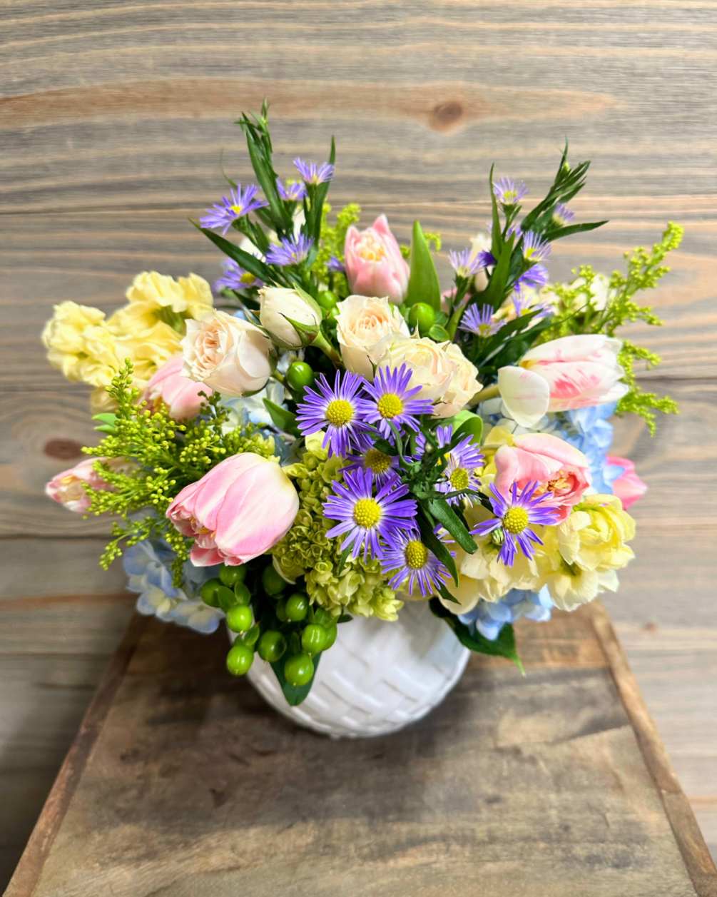 A beautiful mix of spring blooms in soft colors!