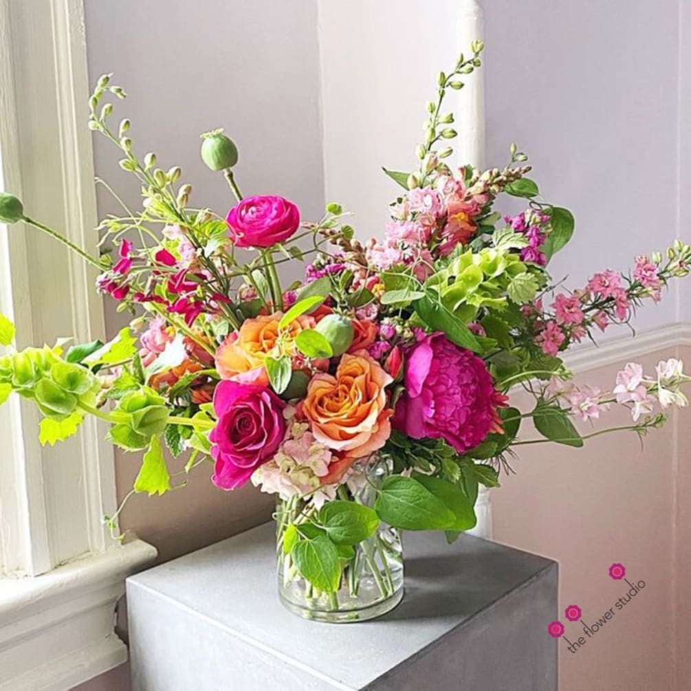A beautiful and stunning floral arrangement to bring joy and make their