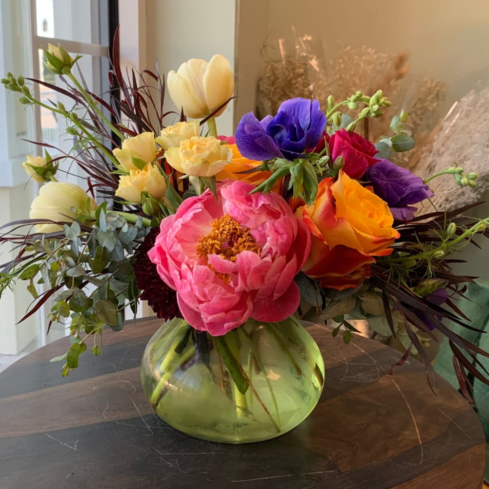 &quot;Posie Perfection&quot; - An Exquisite Floral Arrangement in our Rosie Posie Vase!

