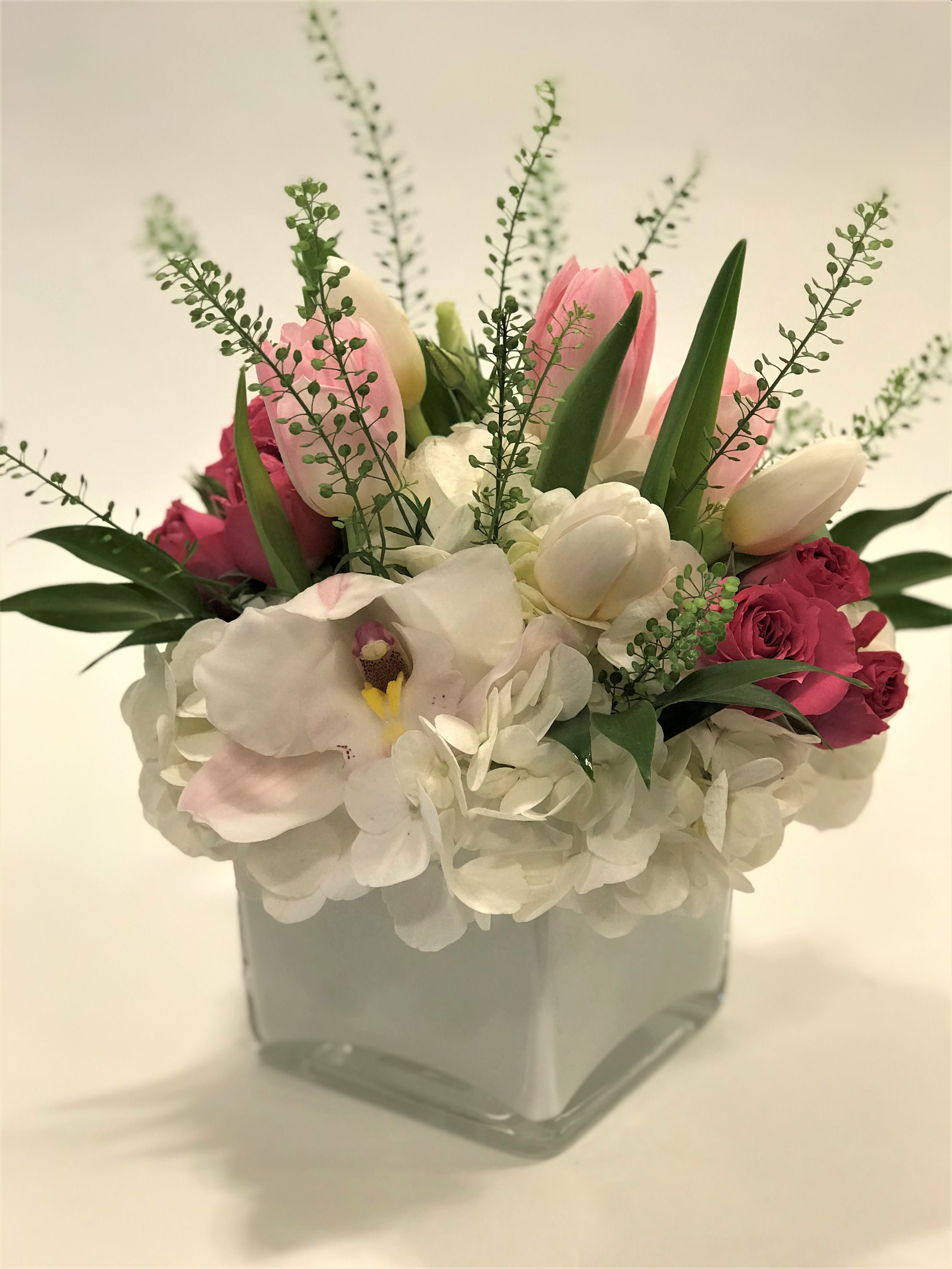 Bloom66531 | Same day flower delivery all over Manhattan ...