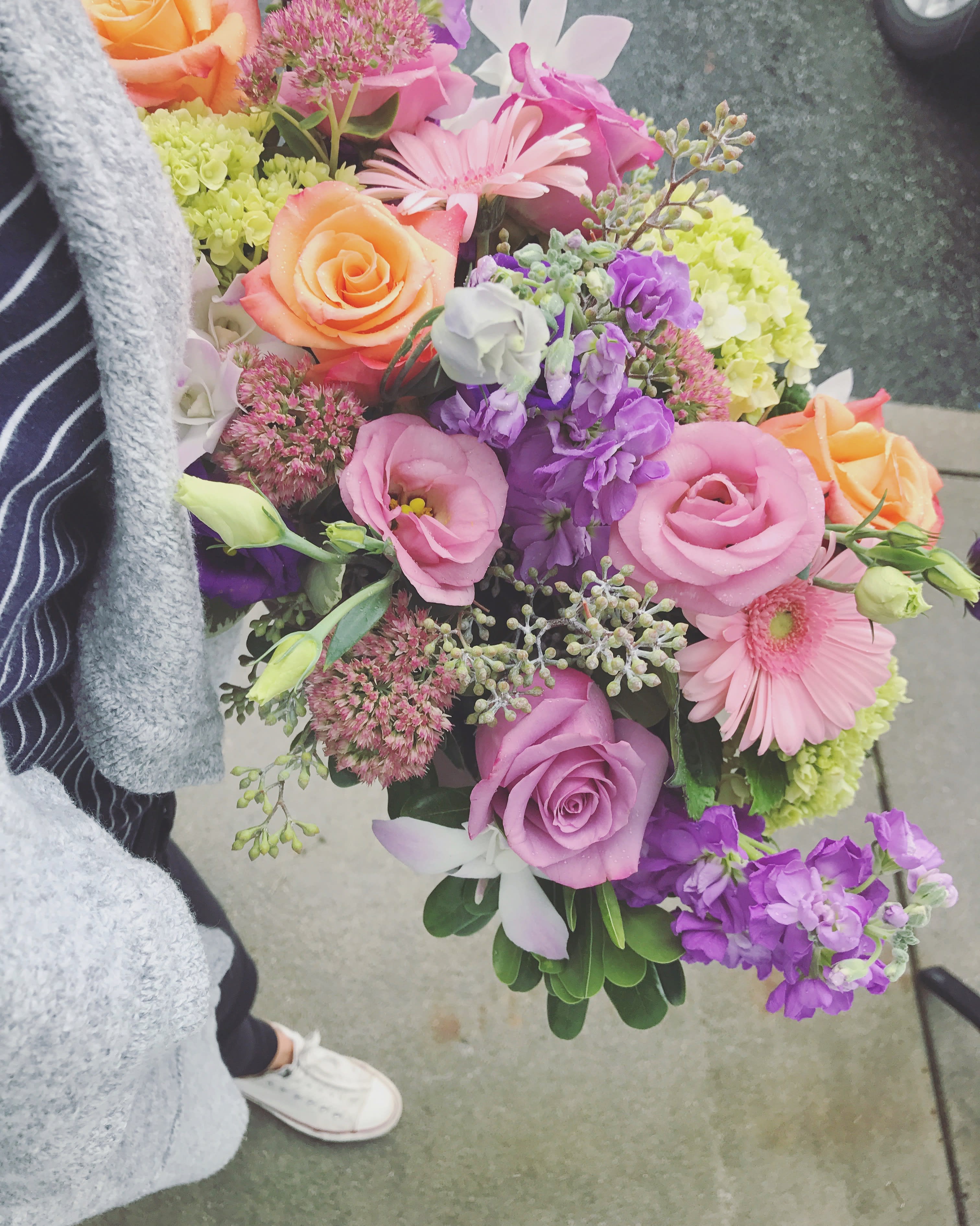 Pastel splash centerpiece in Newton, MA | Busy Bee Flowers