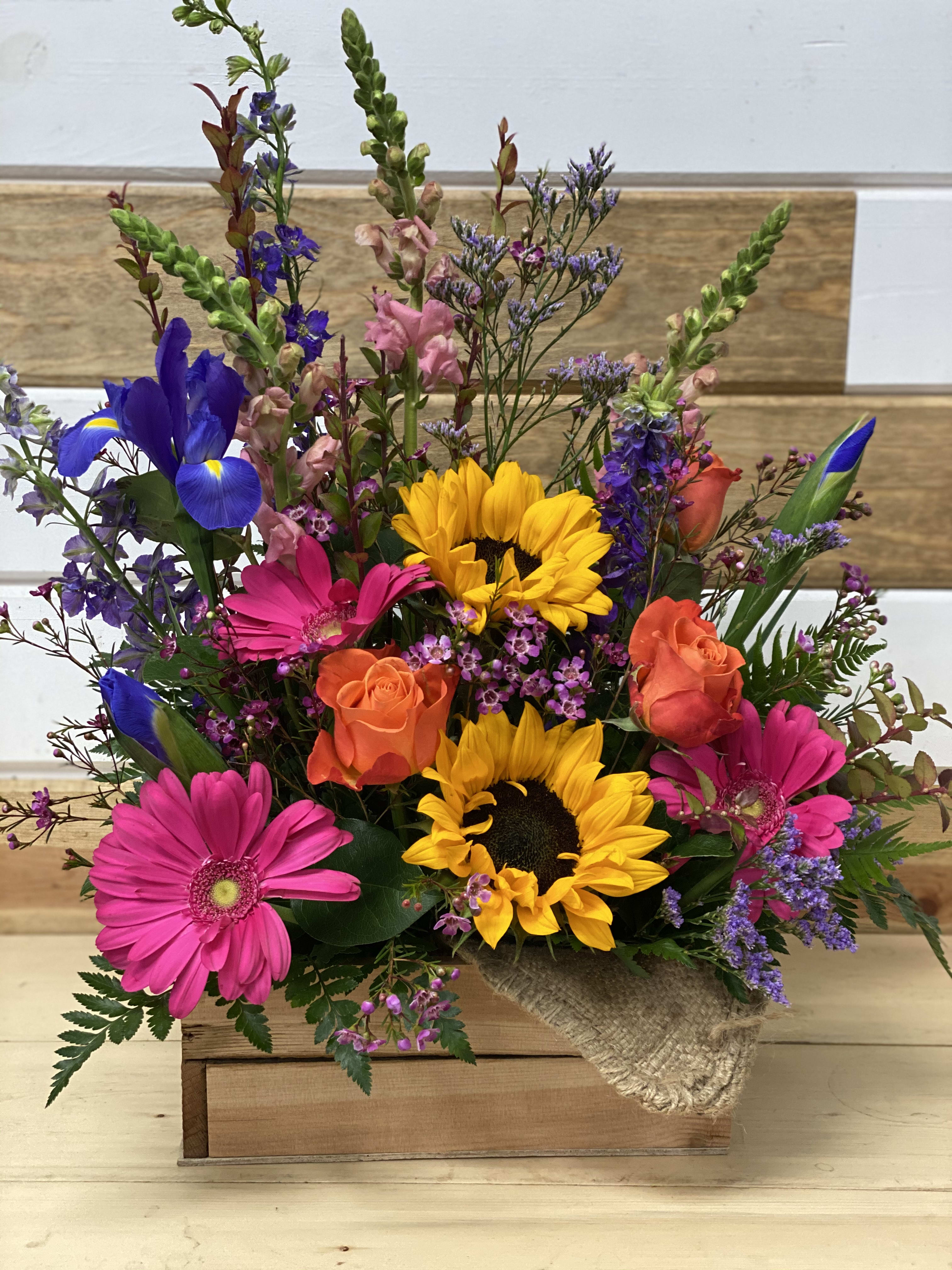 Rustic Signature Handle Box in Modesto, CA | Fresh Ideas ...