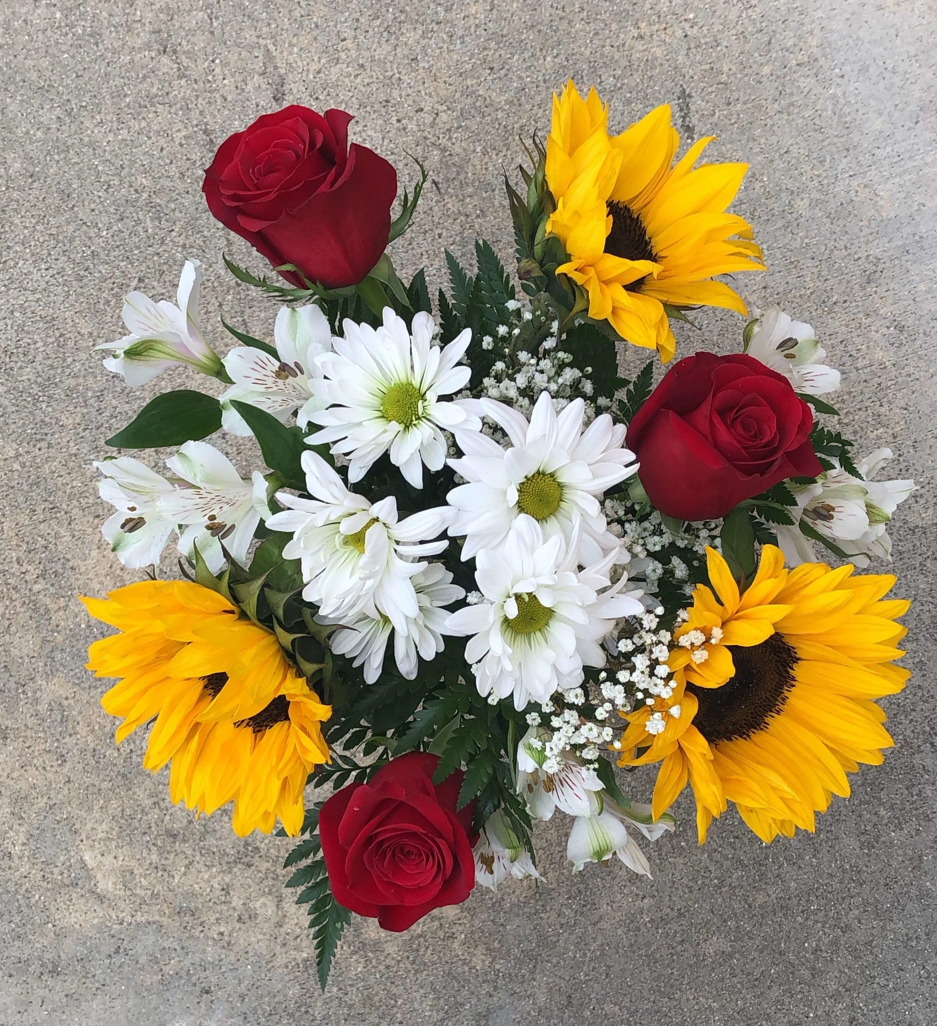 Sunflowers and Red Roses in Highland, CA Hilton's Flowers