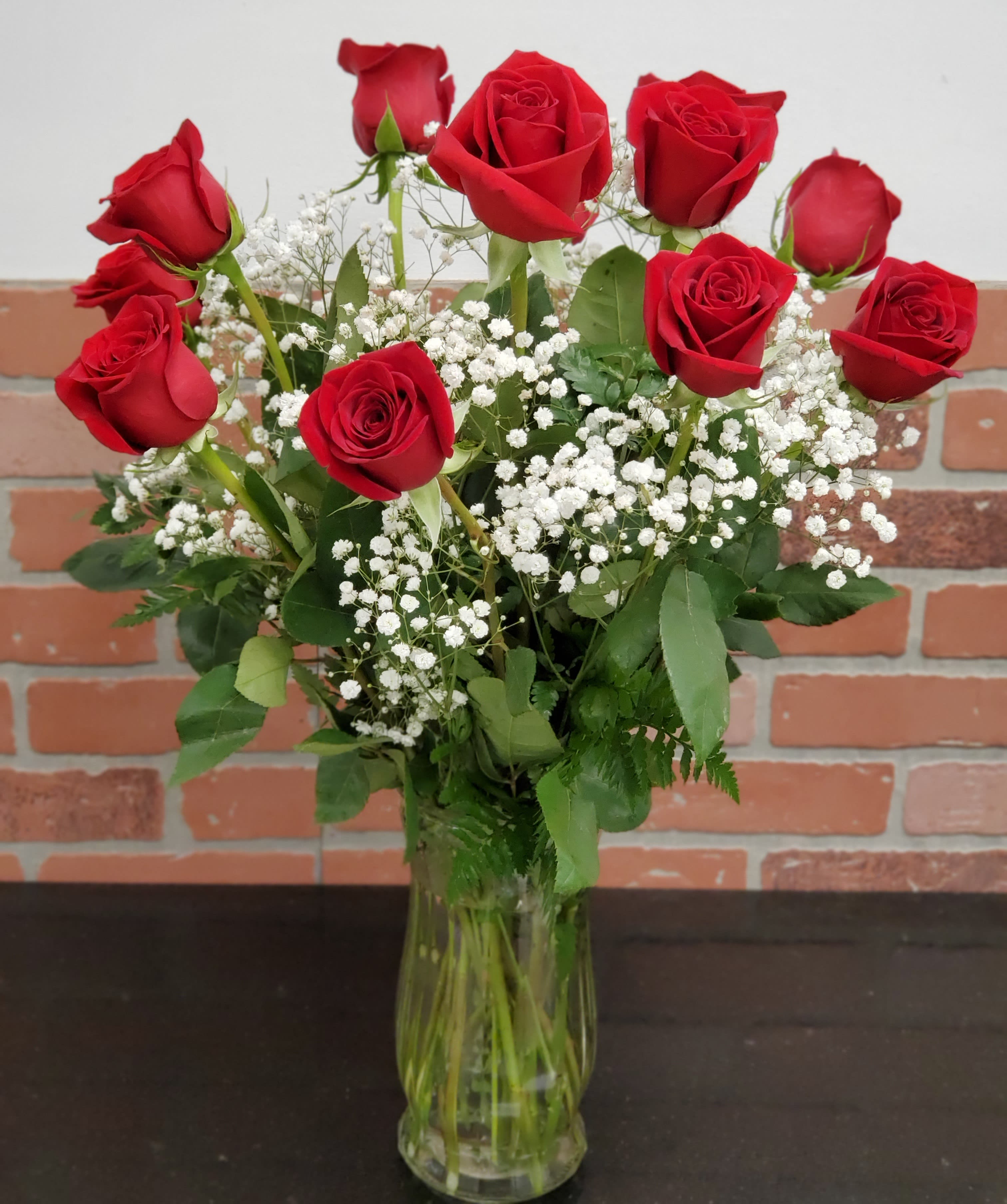 Half Dozen Long Stem Red Roses with Babies Breath - Gidas Flowers