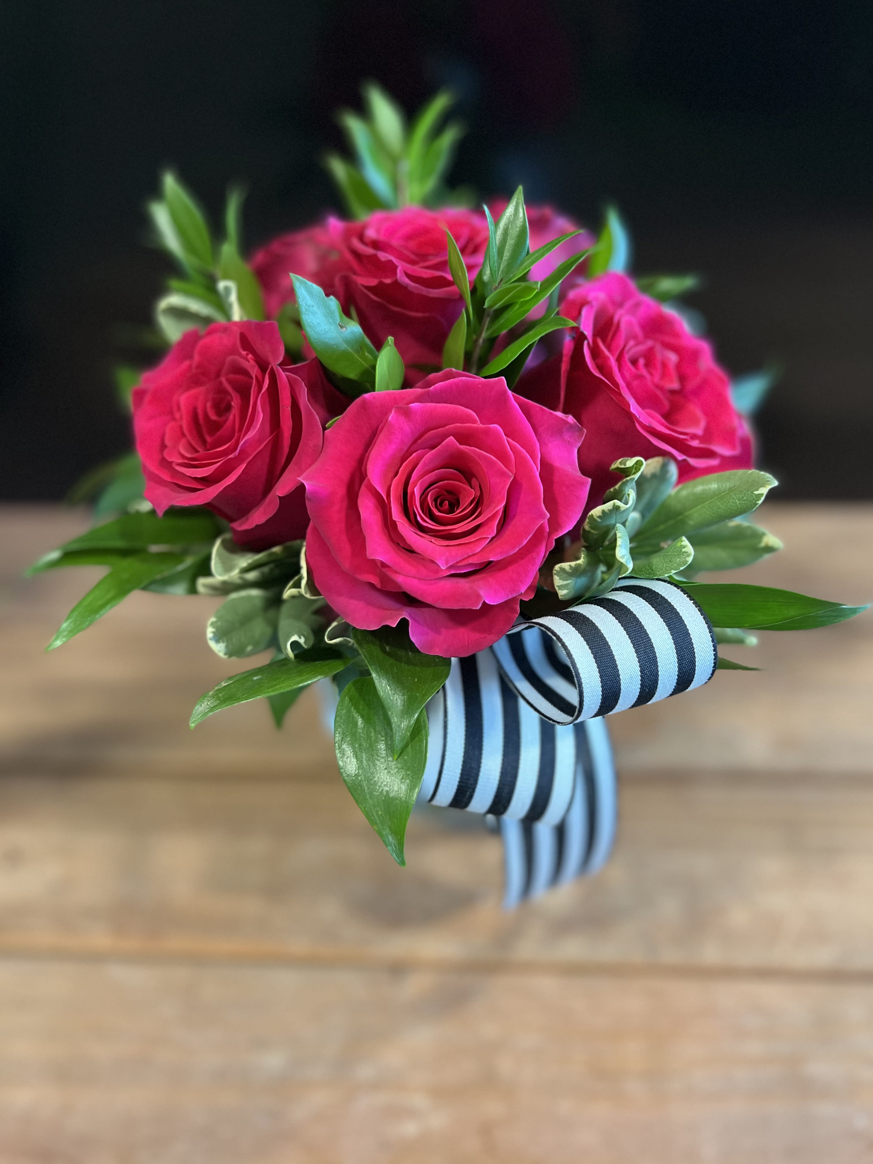 Modern HalfDozen Roses in Waco, TX Baylor Flowers