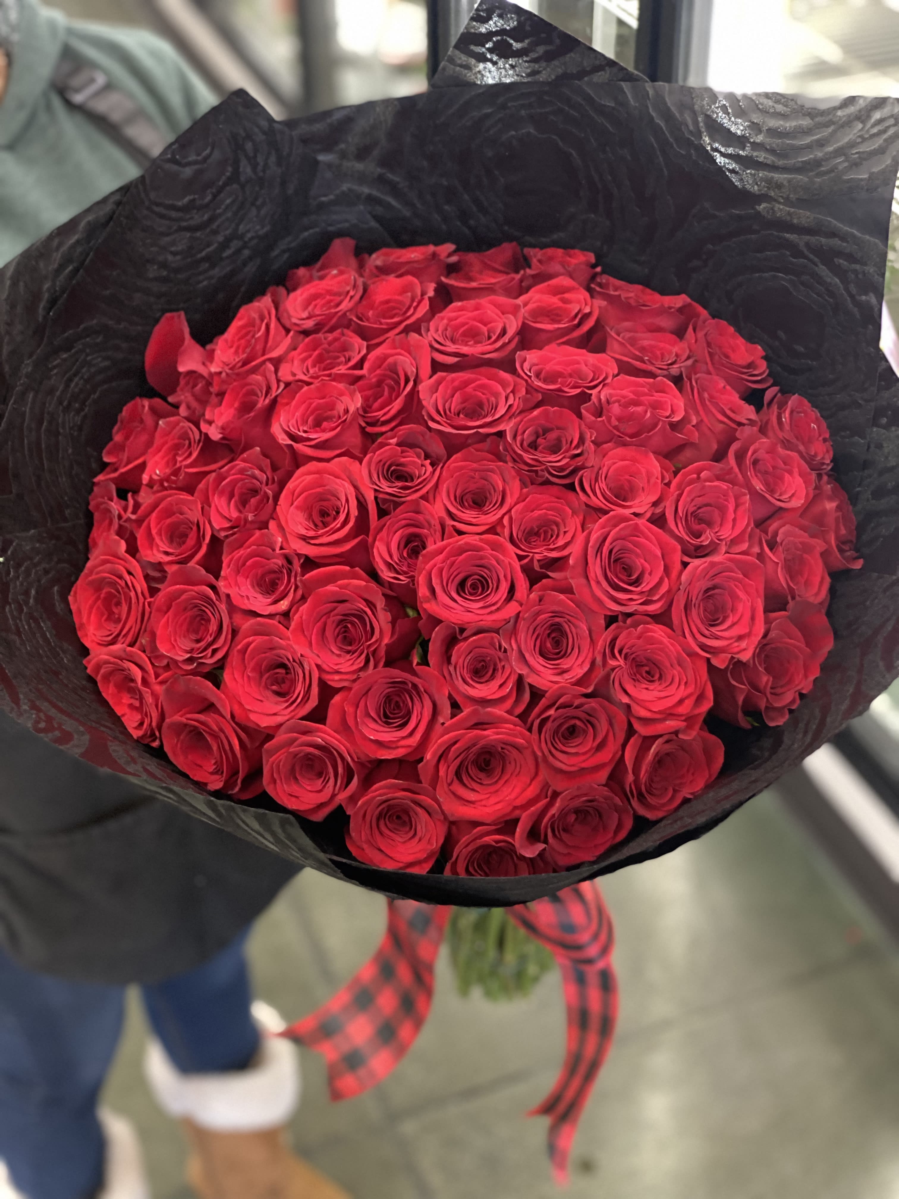 Large Pure Rose Bouquet