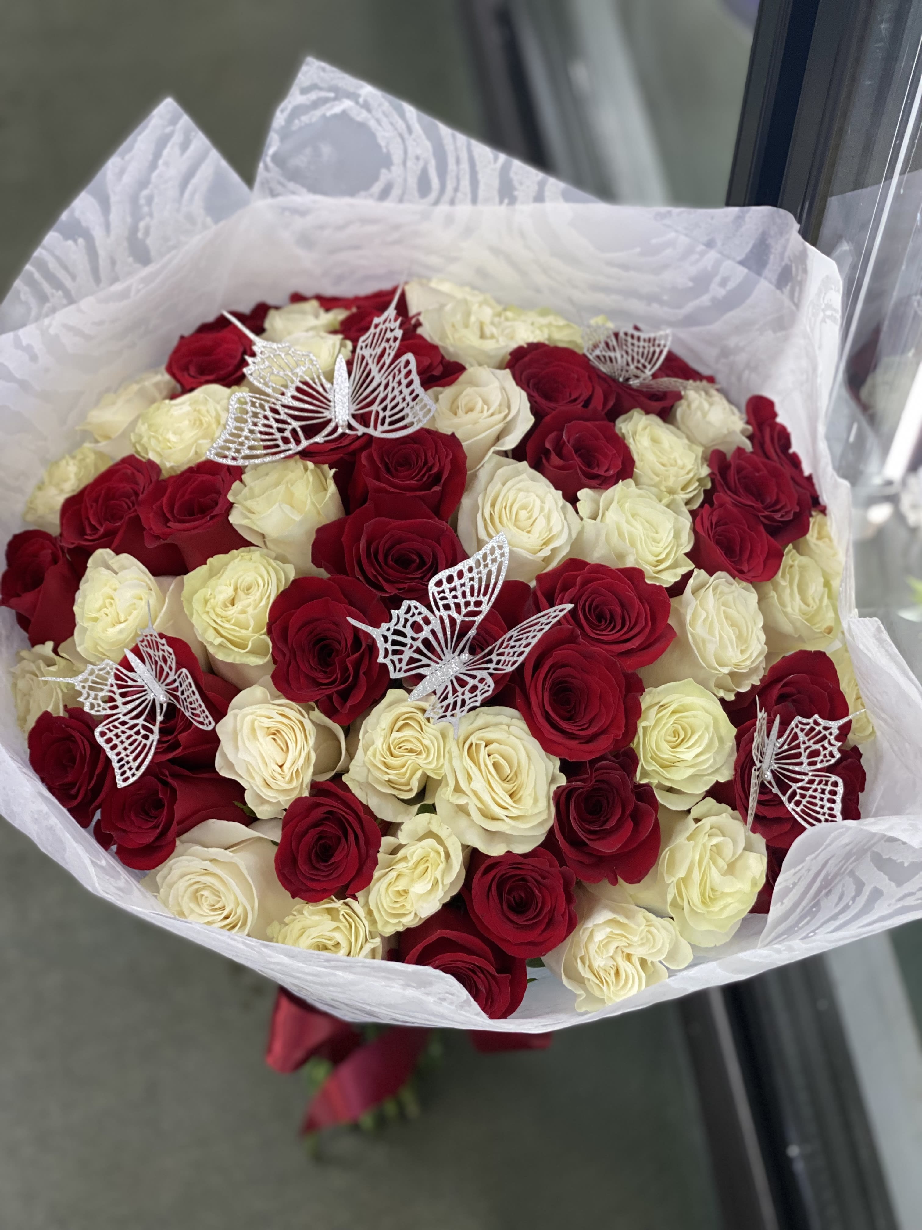 Large Pure Rose Bouquet in Modesto, CA