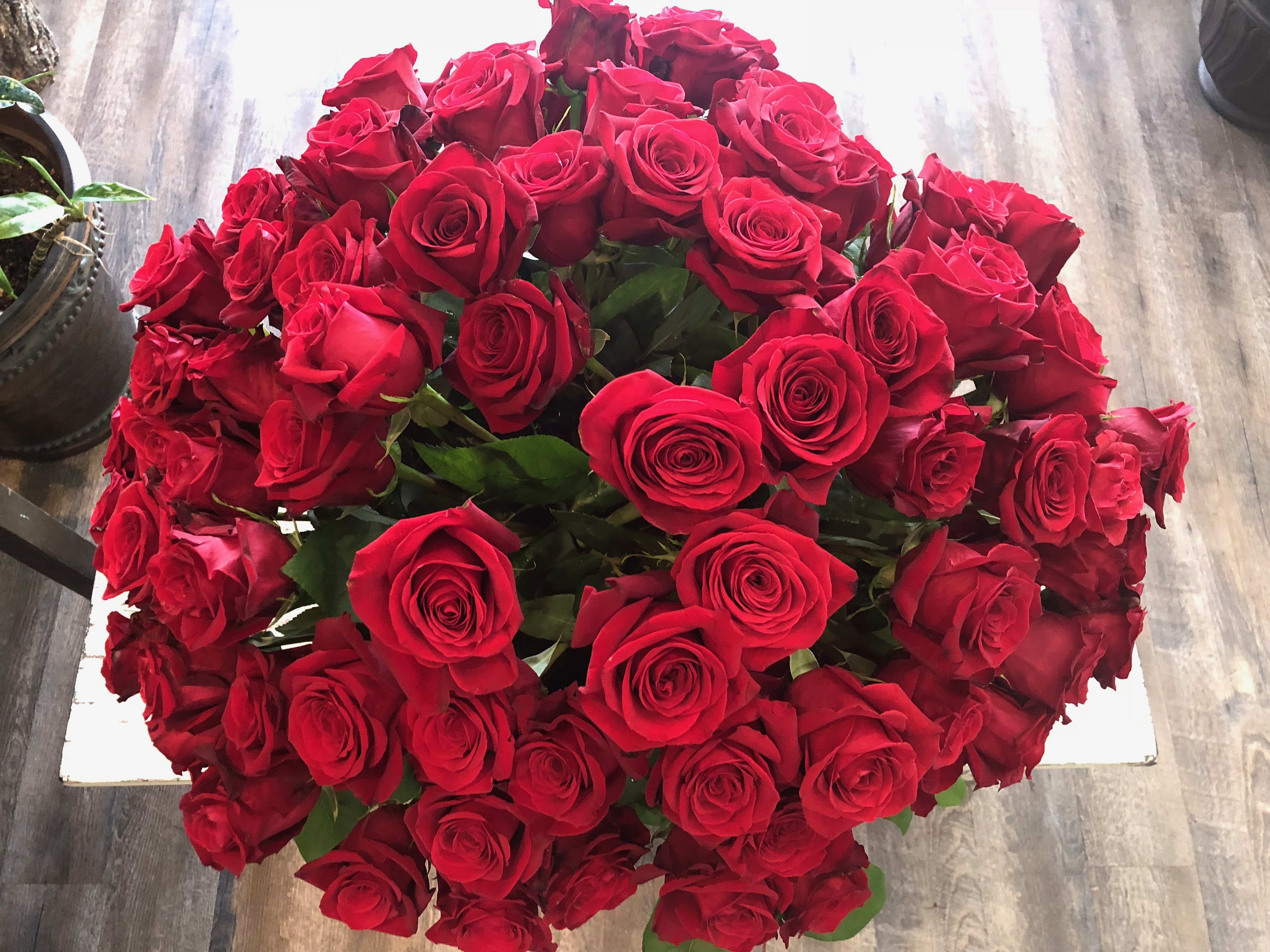 ❤️‍🔥 • • #soperfect #roses #redroses #classy #bouquet #ramosbuchones