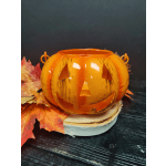 Jack-o'-lantern candle holder