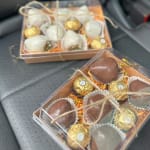 12 Fresas cubiertas con chocolates