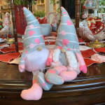 The Sweetheart Gnome Couple