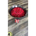 25 Roses - Bouquet With Red Roses And Heart Pin Design