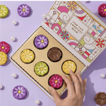 FLOWER-SHAPED GOURMET CHOCOLATES
