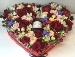 B Day Champagne Flowers In Brooklyn Ny Lv Flower Events