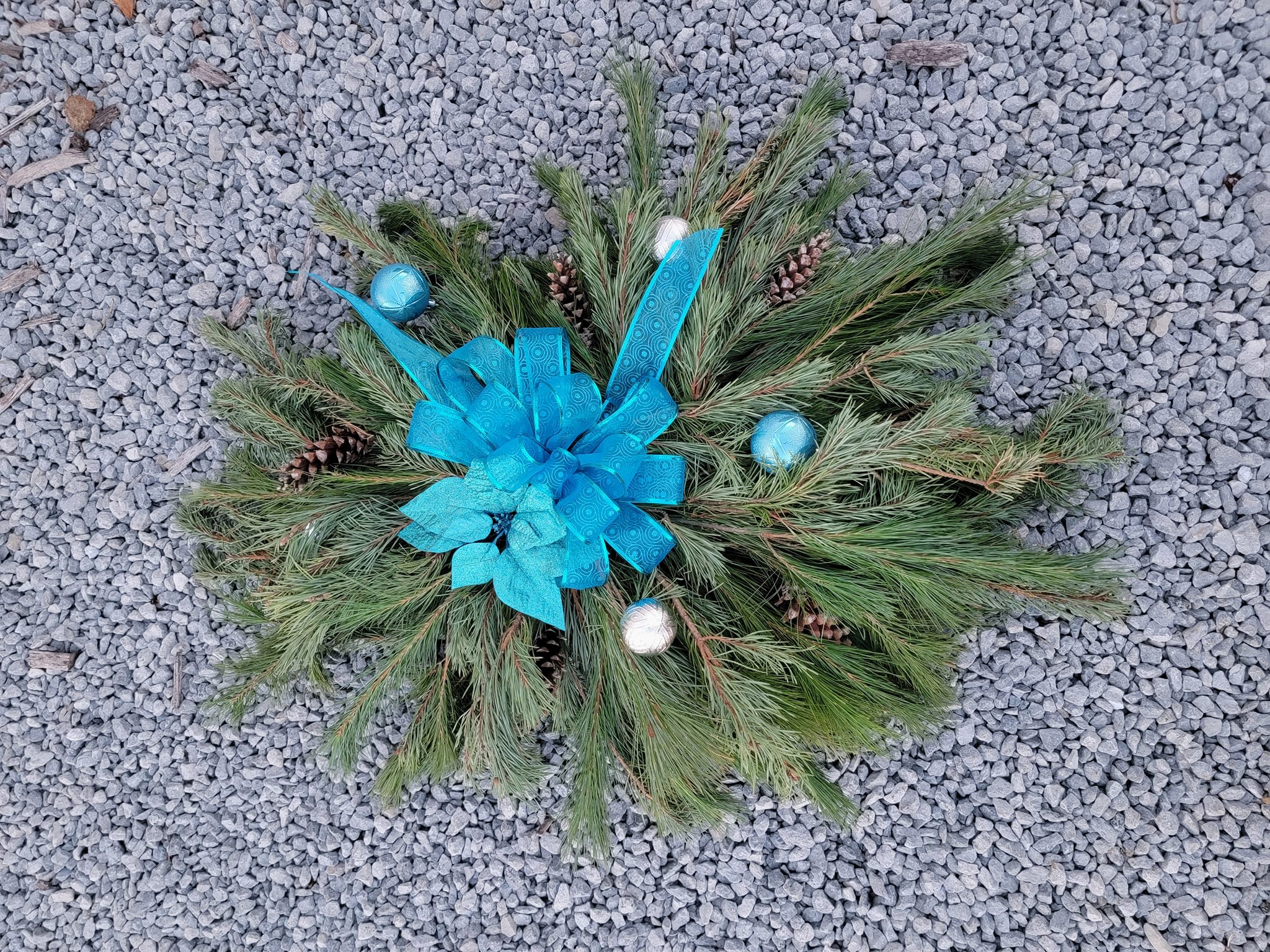 Grave Pillow - Half size fresh pine grave covering. Your choice of color of bow, Christmas bulbs, and pine cones included. 