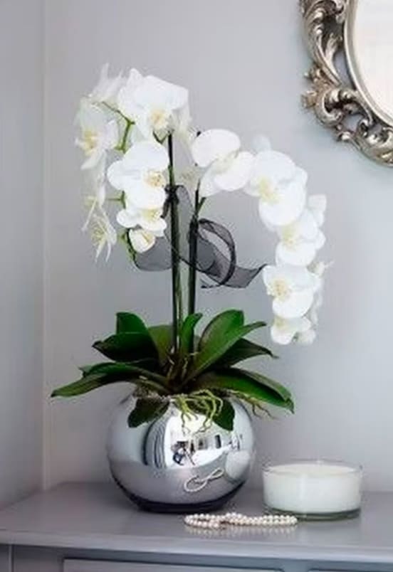 Silver Angel Orchid - Beautiful orchid in a silver ball in 2-3-4 different orchids depending on standart, deluxe or premium  