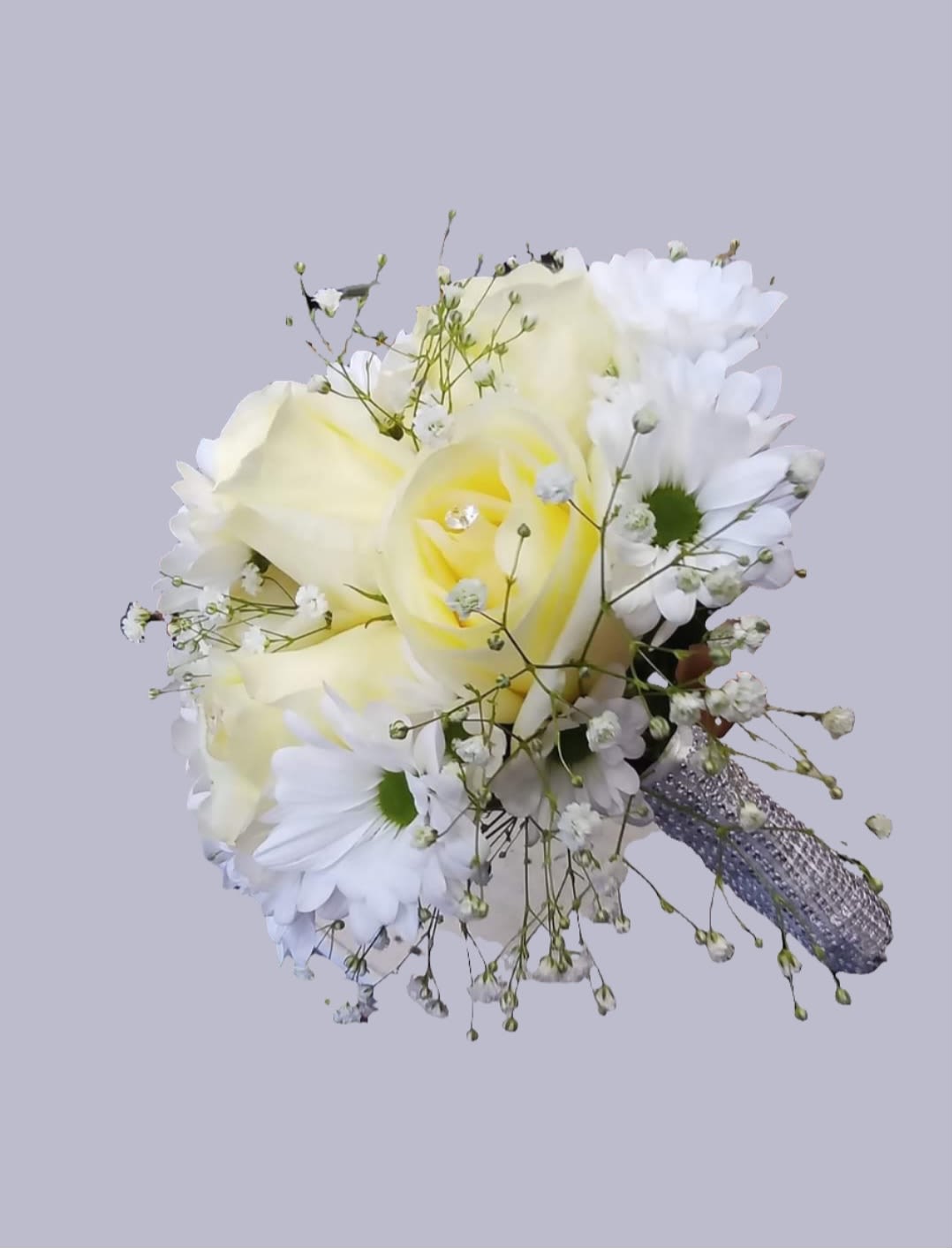White and pale yellow bouquet with daisies and baby's breath