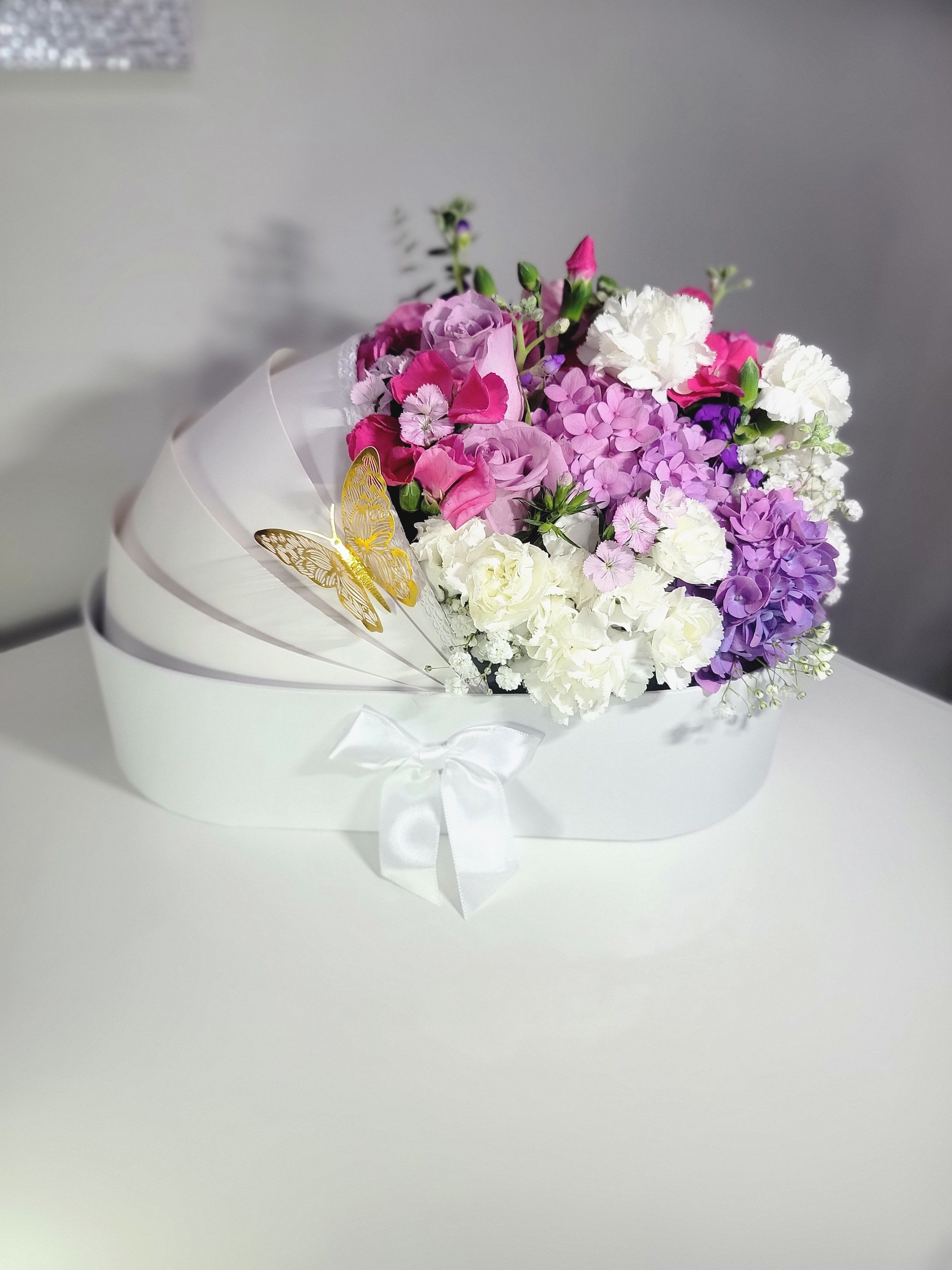 Floral box for Newborn baby  - Childbirth is the brightest, most joyful and important event. Parents should certainly be congratulated with this bright event in their life. On our website you can find a great selection of flower arrangements to send your congratulations. 