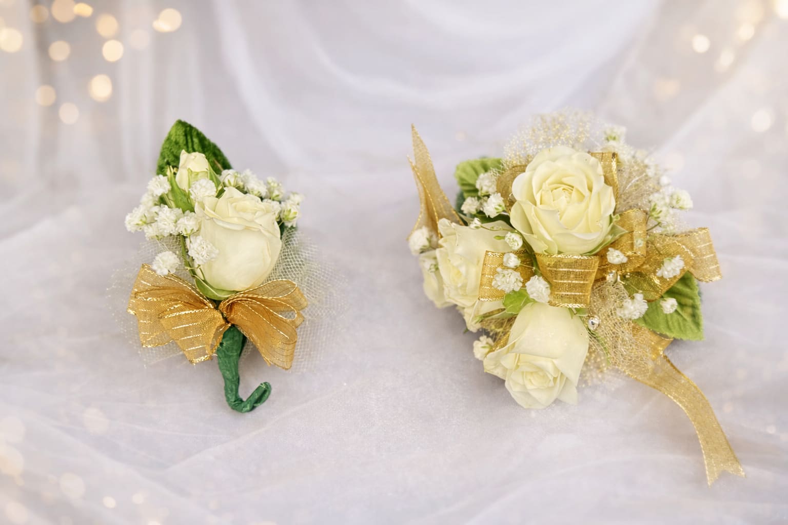Corsage &amp; Boutonnière Bundle  -  Ribbon Color options -Text color of fabric of Toxedo /dress   to 760550-8983  to match ribbon to clothing 