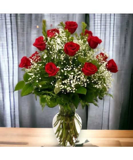 Red luxe. - Premium red roses arrangement with sophistication and artistic creating a powerful expression of luxury romance.