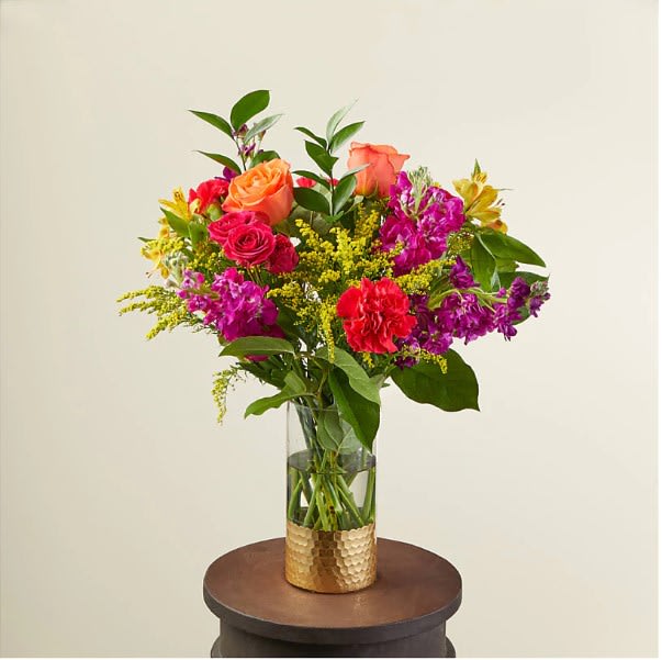 Sundance Bouquet - A mix of bold and dainty colors, a wonderful gift for anyone! Available in three different sizes as shown in pictures.
