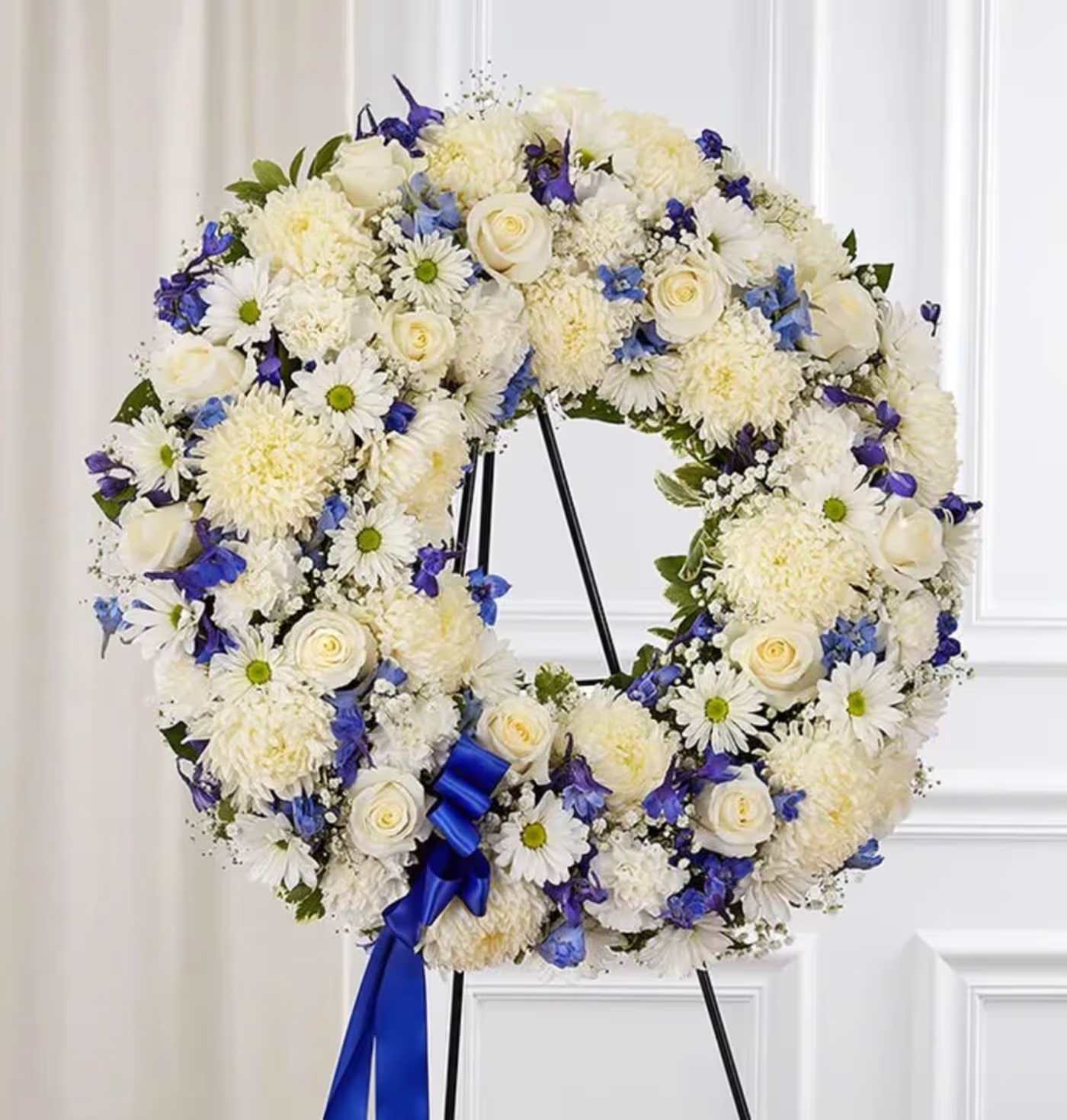 Blue and white wreath  - Blue and white wreath