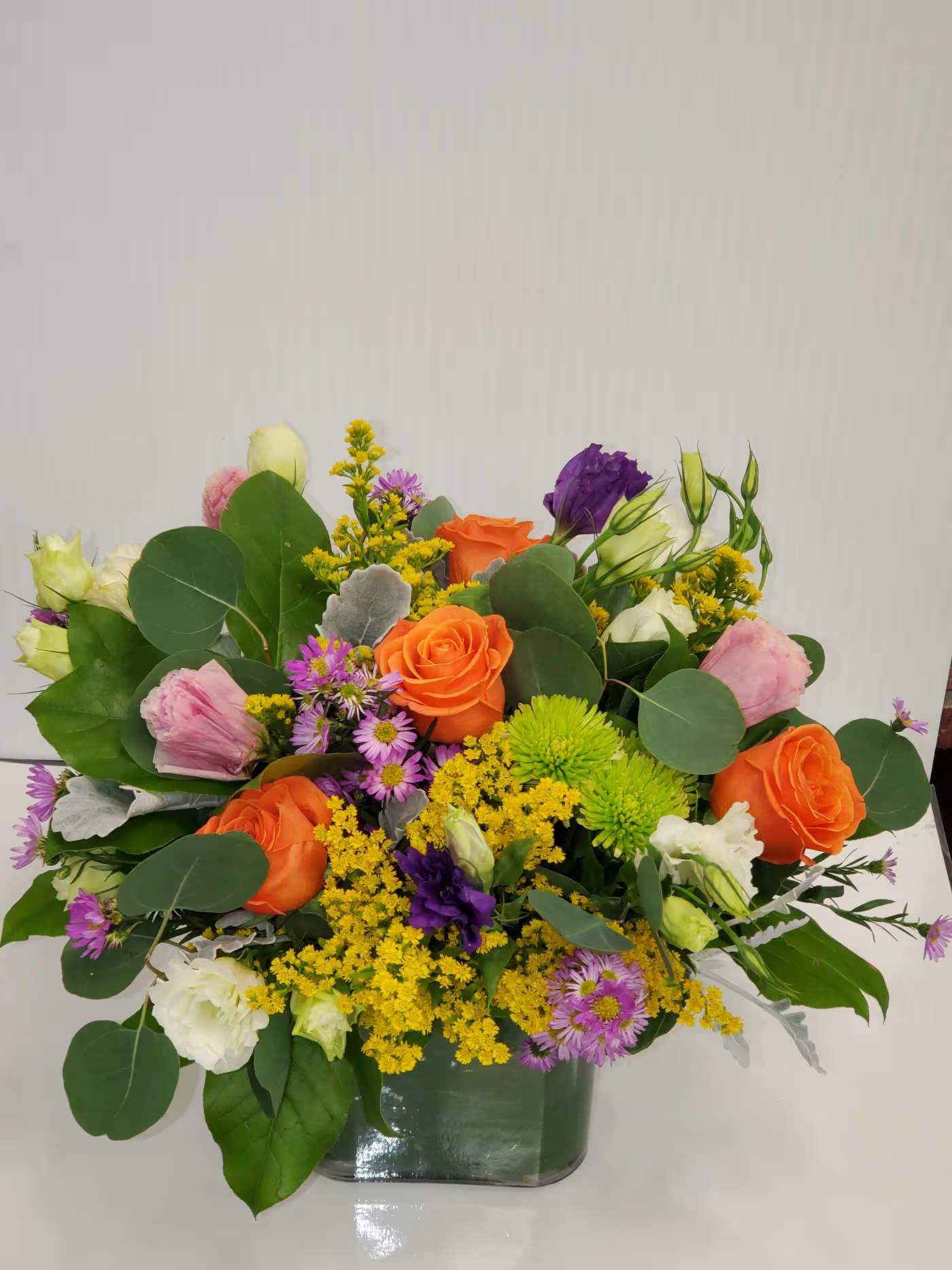 Elegant Garden  - A gorgeous beautiful mix flower arrangement to share your love with others.