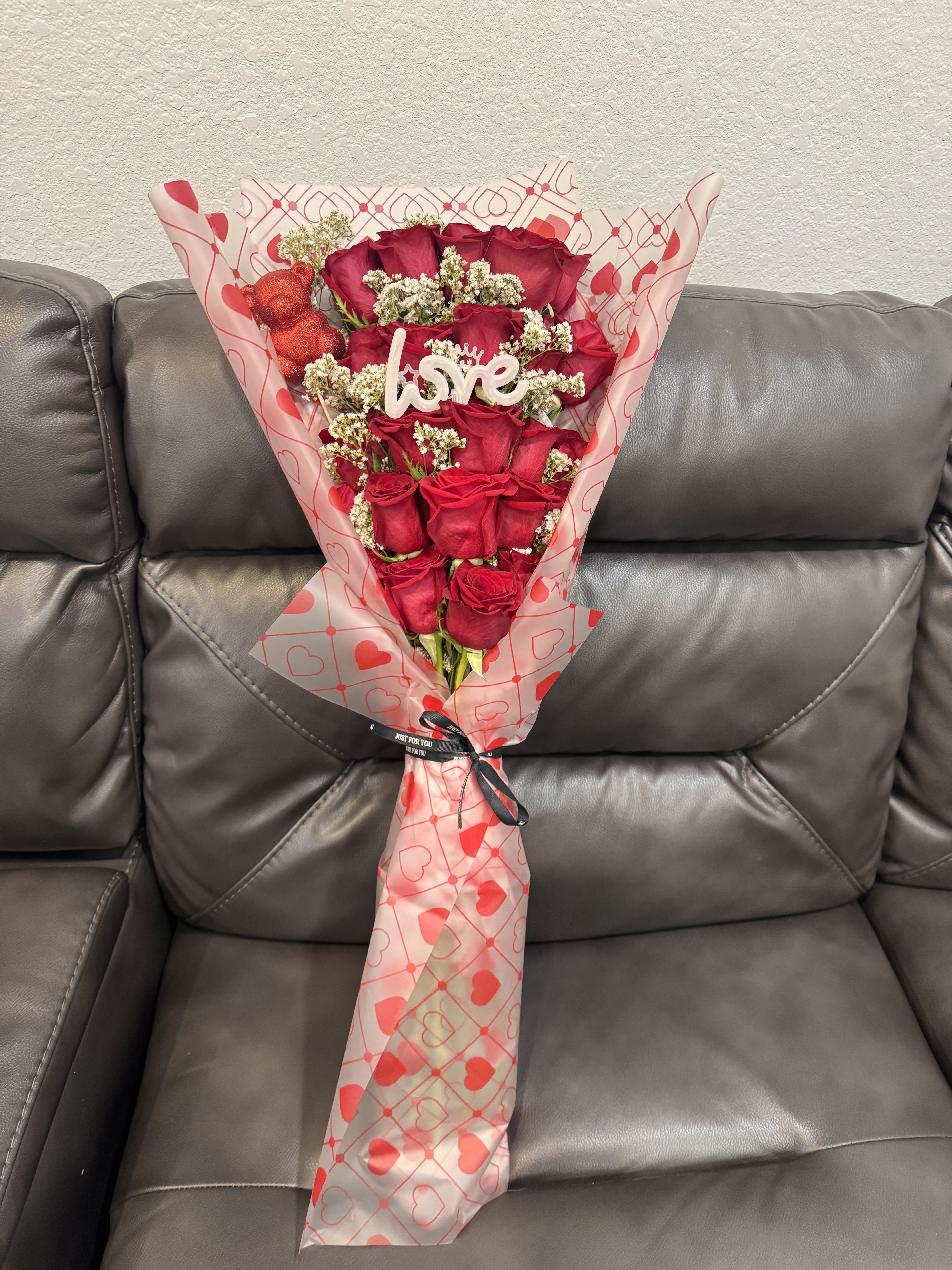 Ove  - Single bouquet 24 roses 