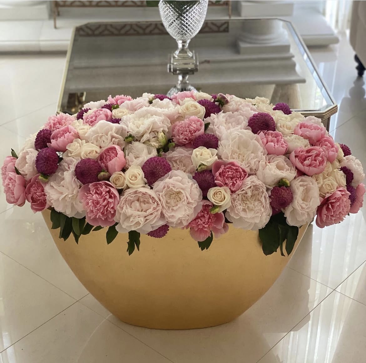 Peonie Dreams - Peonies Dahlias and Roses in Gold XL vase 
