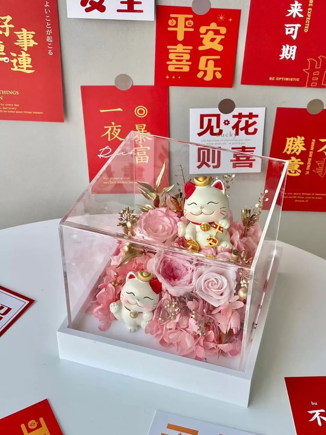 Twins Lucky Cat Preserved Flower Acrylic Box - Forever preserved flower dual lucky cat style with acrylic transparent box and starry light.  Ideal for grand opening, home decorations and house warming gift