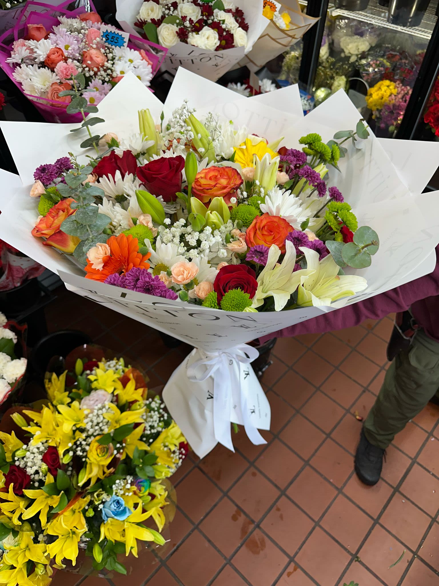 Rose &amp; Eucalyptus Mix Jumbo Special - This special mix is suited for any grand occasion such as a wedding or birthday!