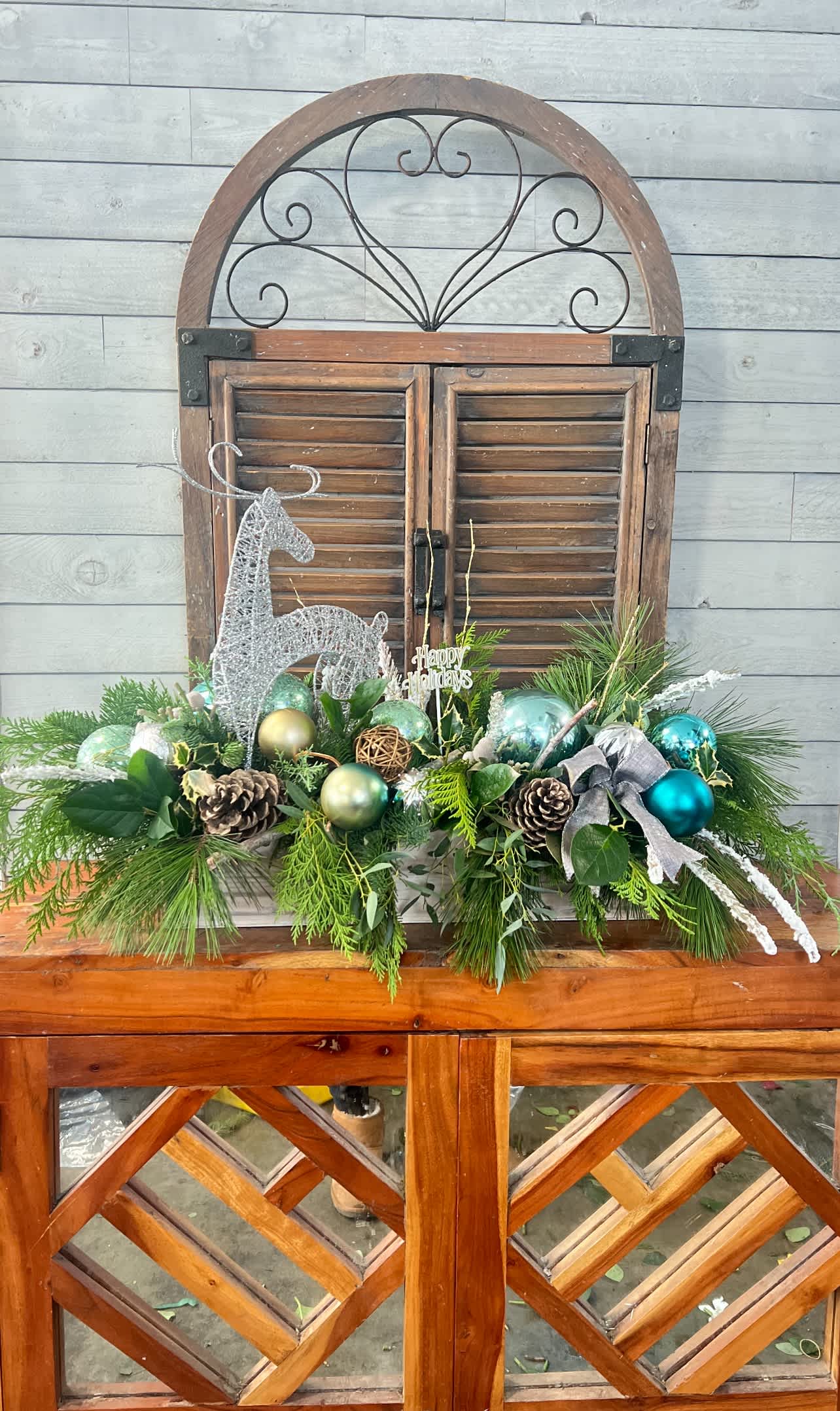 Christmas waves  - Silver and Turquoise christmas arrangement.