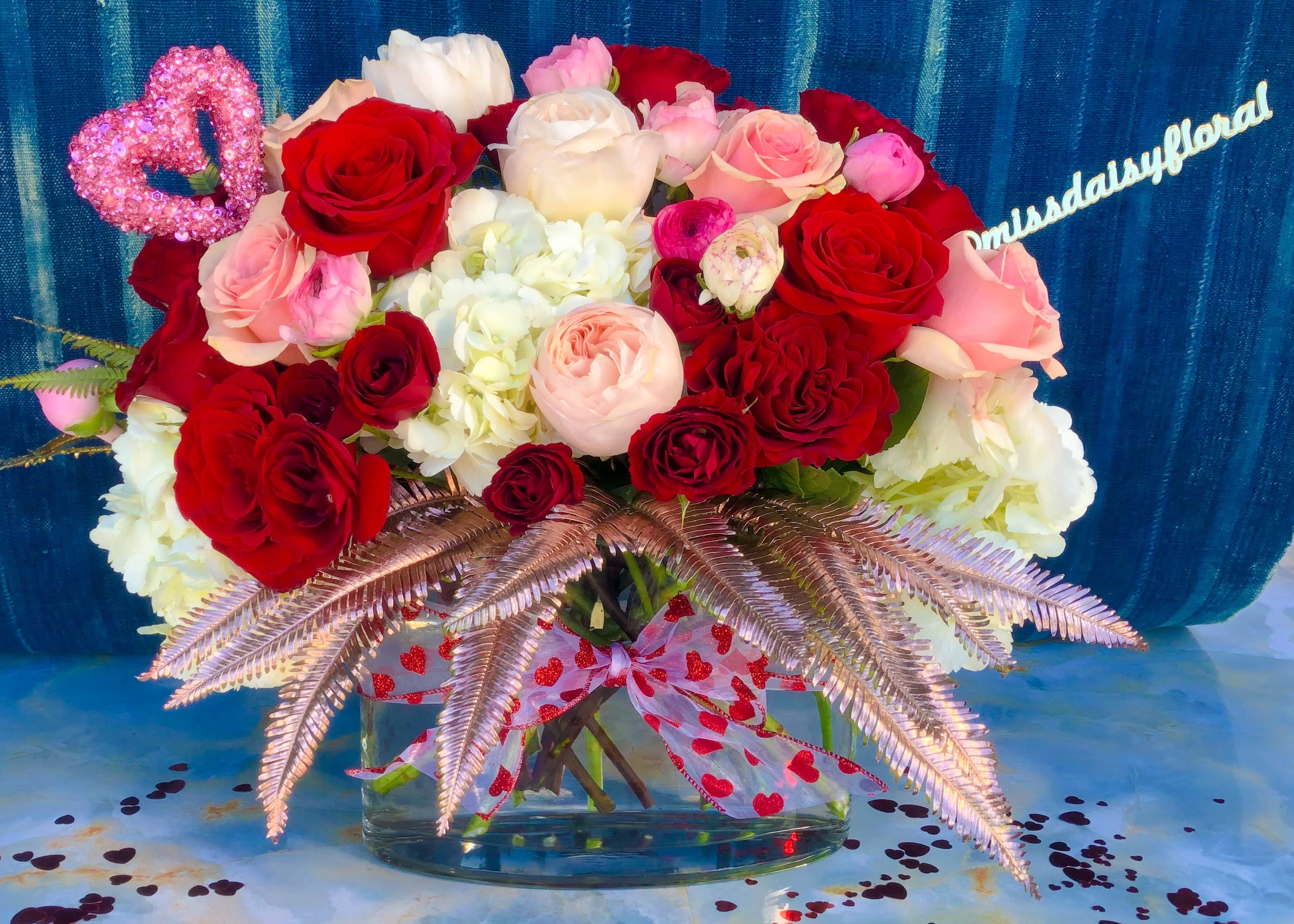 Bubble Bath - DUE TO COVID-19, AVAILABILITY MAY VARY. PLEASE CALL FOR DETAILS. ALL ARRANGEMENTS WILL BE DESIGNER'S CHOICE. DELIVERY DATE AVAILABILITY IS SUBJECT TO CHANGE  A large and lush arrangement in an oval vase is hand crafted using premium blooms.