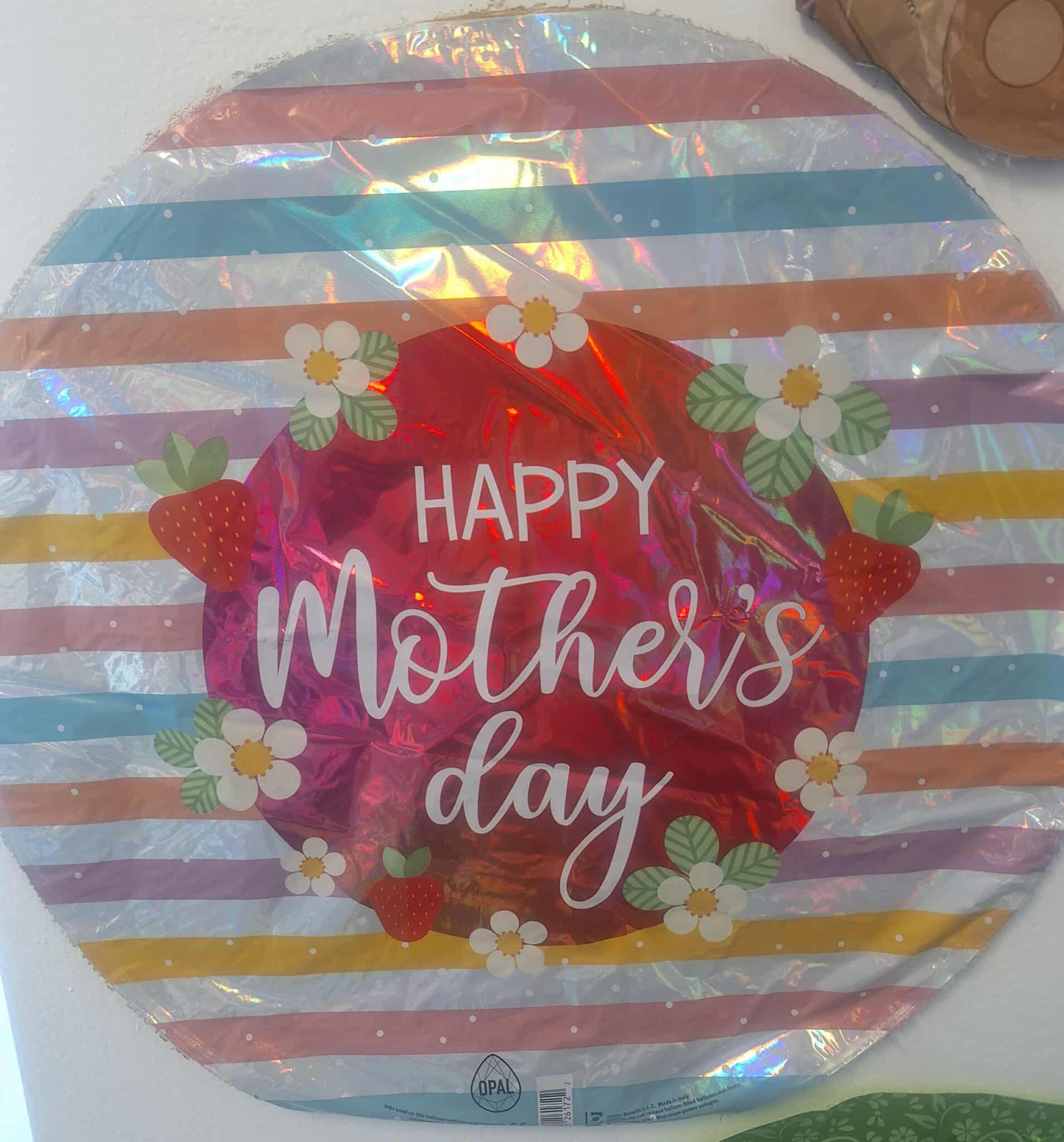 Round foil balloon with "Happy Mother's Day" text and strawberry and flower prints