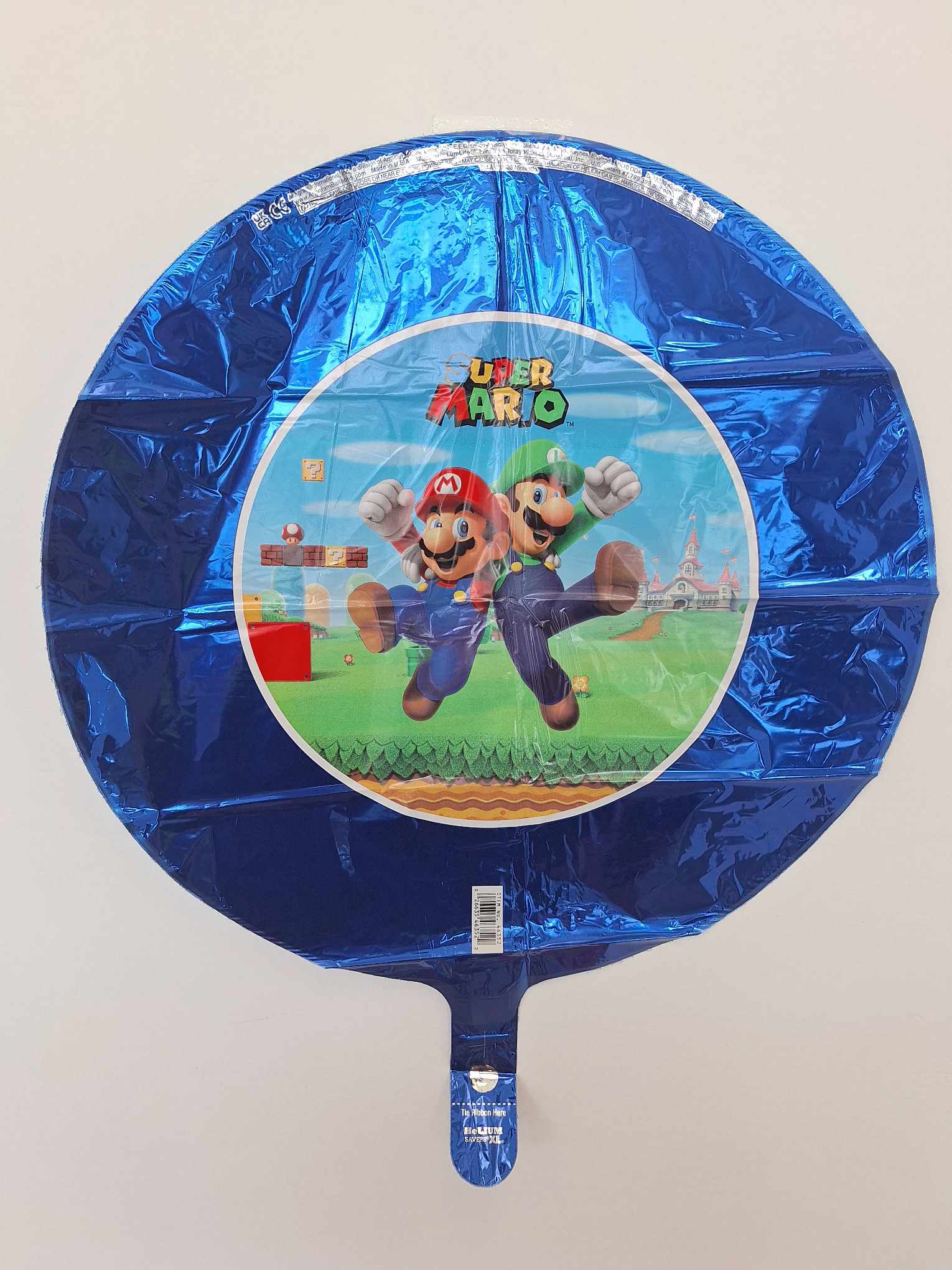 Round blue Super Mario helium balloon with Mario and Luigi artwork