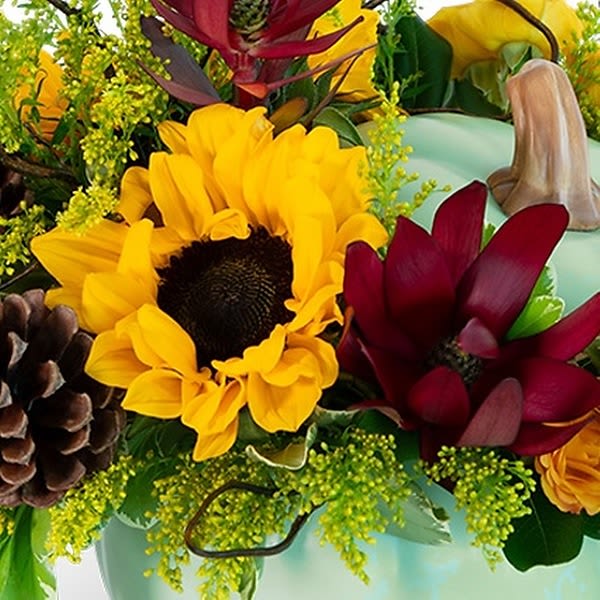 Pumkin Glow - Best of the season! Trendy pumpkin in sage green to keep, fun flowers to complete the feel