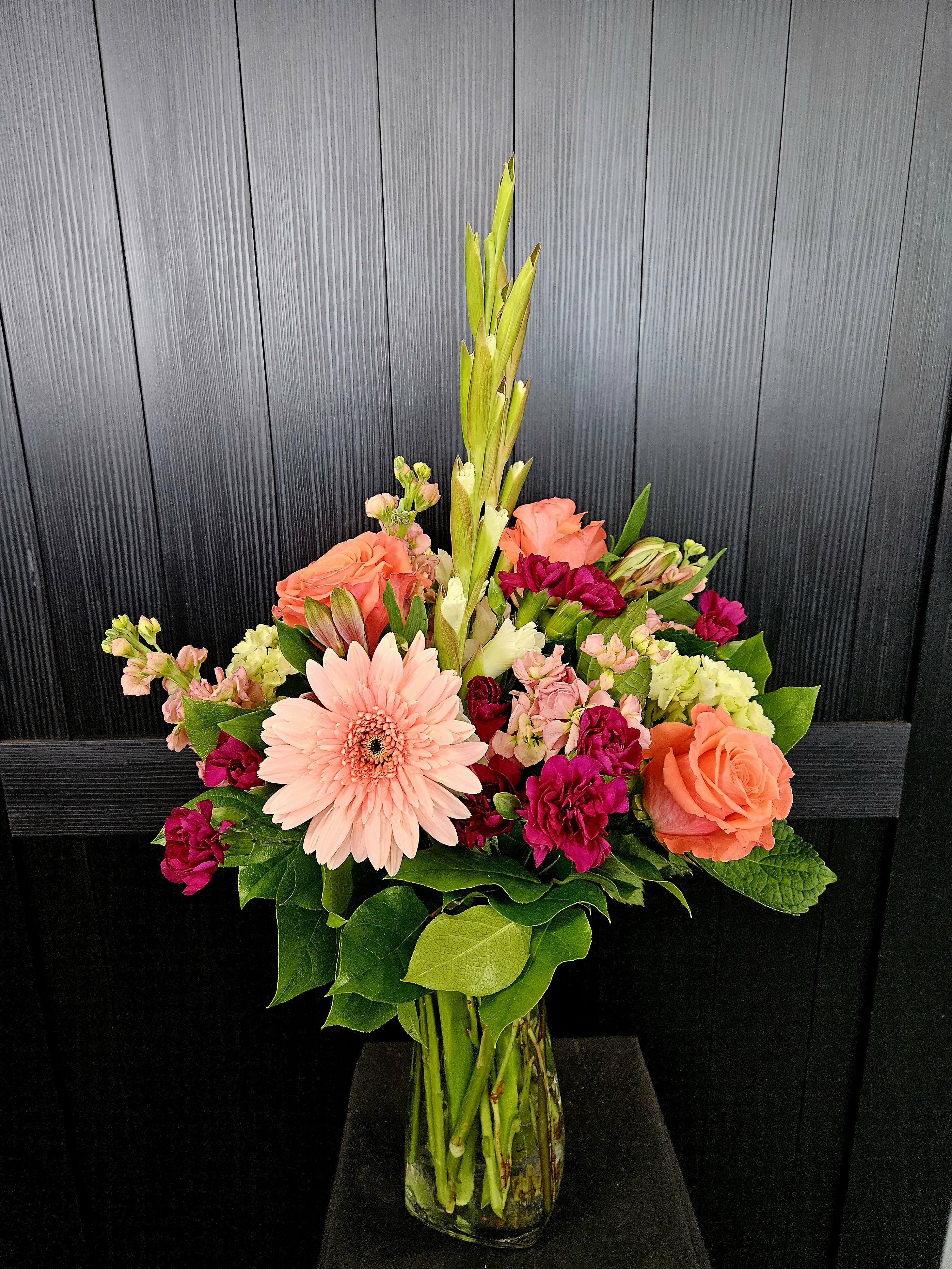 design 102 - mixed vase arrangement