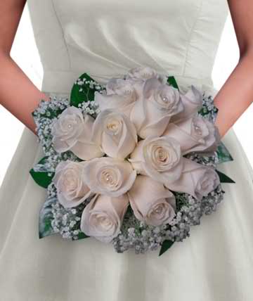 Bridal bouquet of pale roses with baby's breath