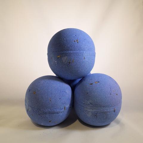 Go to sleep little baby Bath Bomb - Lull your self to sleep as this quiet and soothing bath balm cradles your body with sweet and savory french lavender. A wonderful way to end the day and you’ll sleep like a baby.  Whole lavender buds, almond oil, lavender and roman chamomile essential oil, fragrance oil.
