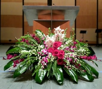  PODIUM ARRANGEMENT 62 [TTPOD62] - PODIUM ARRANGEMENT BY TWIN TOWERS FLORIST      As Shown : TTPOD62  