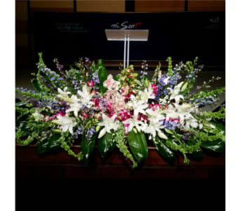  PODIUM ARRANGEMENT 118 [TTPOD118] - PODIUM ARRANGEMENT 118 BY TWIN TOWERS FLORIST      As Shown : TTPOD118 