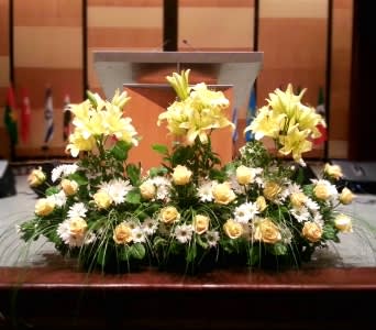  PODIUM ARRANGEMENT 23 [TTPOD23] - PODIUM ARRANGEMENT BY TWIN TOWERS FLORIST      As Shown : TTPOD23  