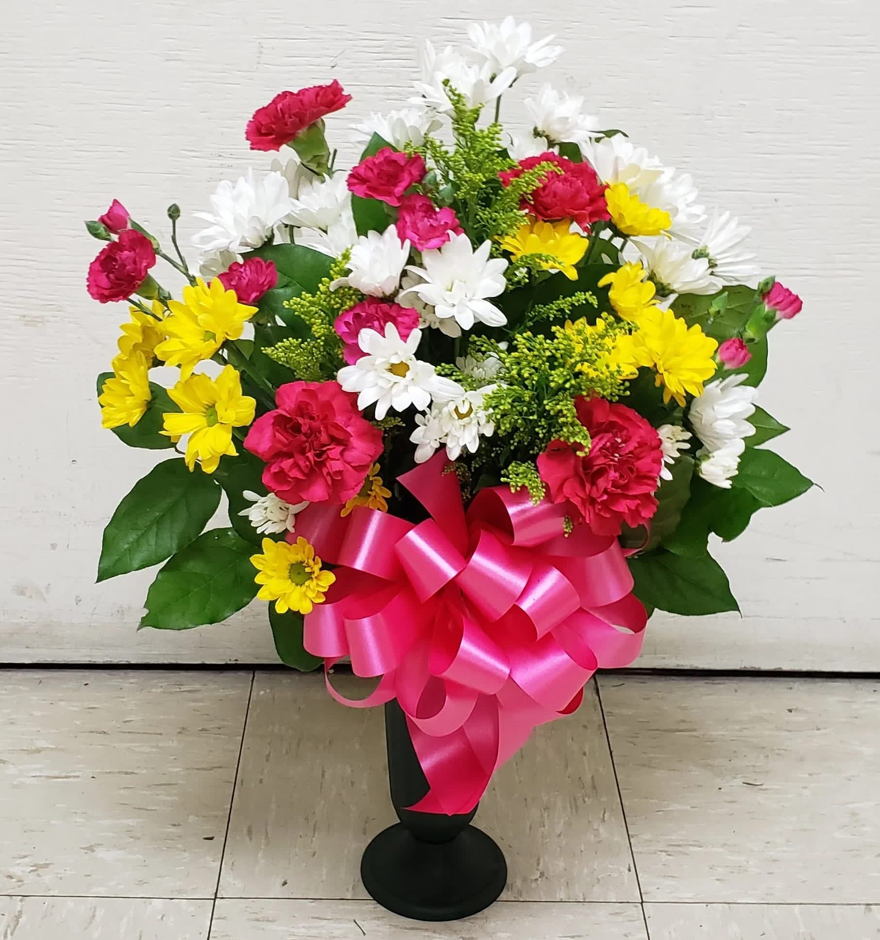 [TT-ANC133]:  SPRING CHEER ARRANGEMENT - SPRING CHEER ARRANGEMENT  FOR ARLINGTON NATIONAL CEMETERY BY TWIN TOWERS FLORIST IN ARLINGTON, VA