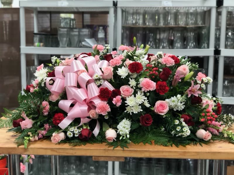 Pink and Red Rose - Pink red Roses white white and green filler