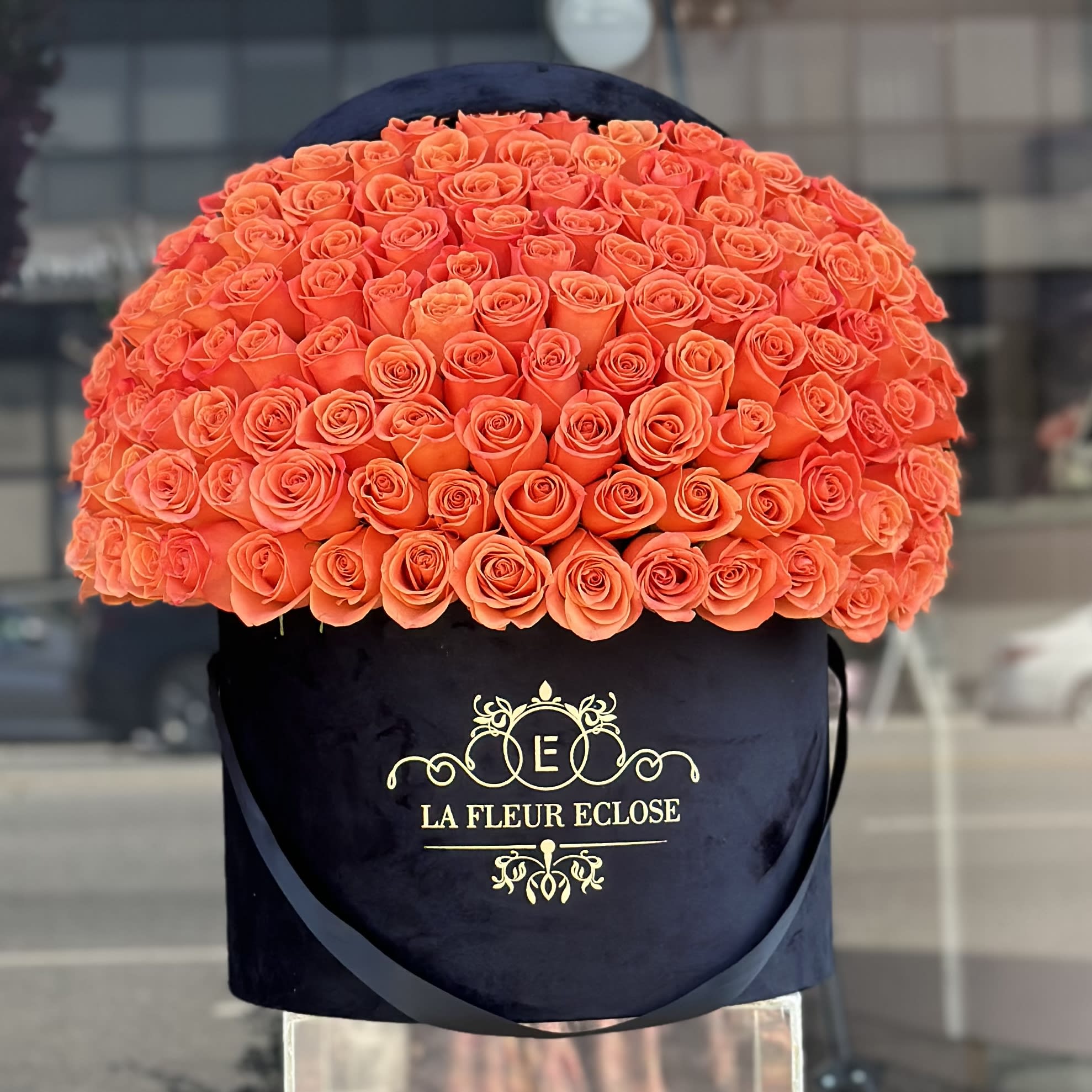 Orange in the Black V - Standard- 125 fresh roses in a velvet box Deluxe- 200 fresh roses in a velvet box Premium- 250 fresh roses in a velvet box