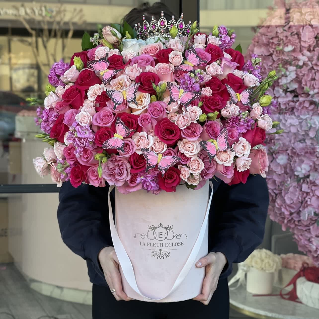 Touches Of Pink V - beautiful mix in a pink velvet box with crown and butterflies