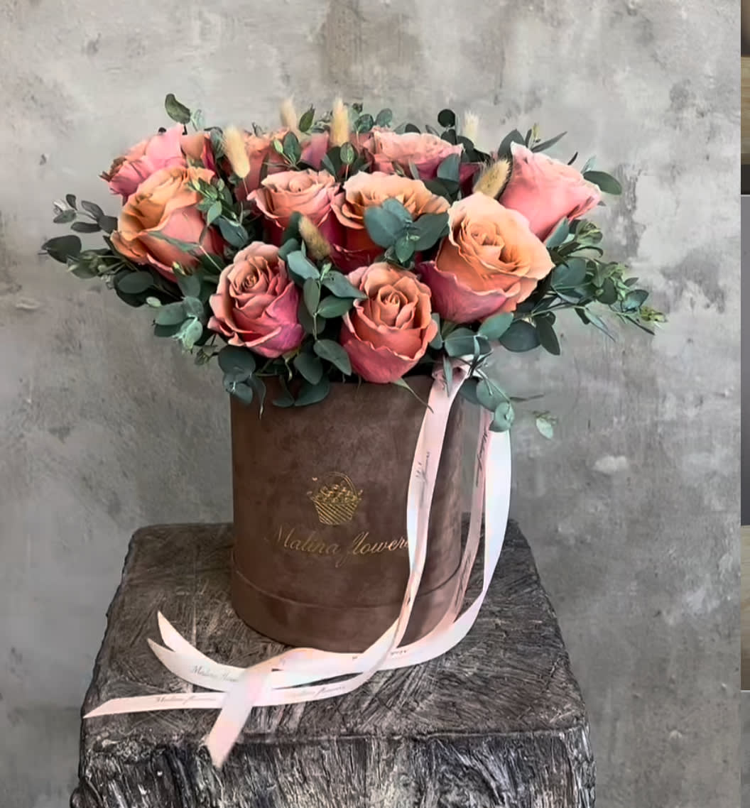 Peaches Dream  - Dozen roses presentation, peach,. Red, yellow, white or red available stock
