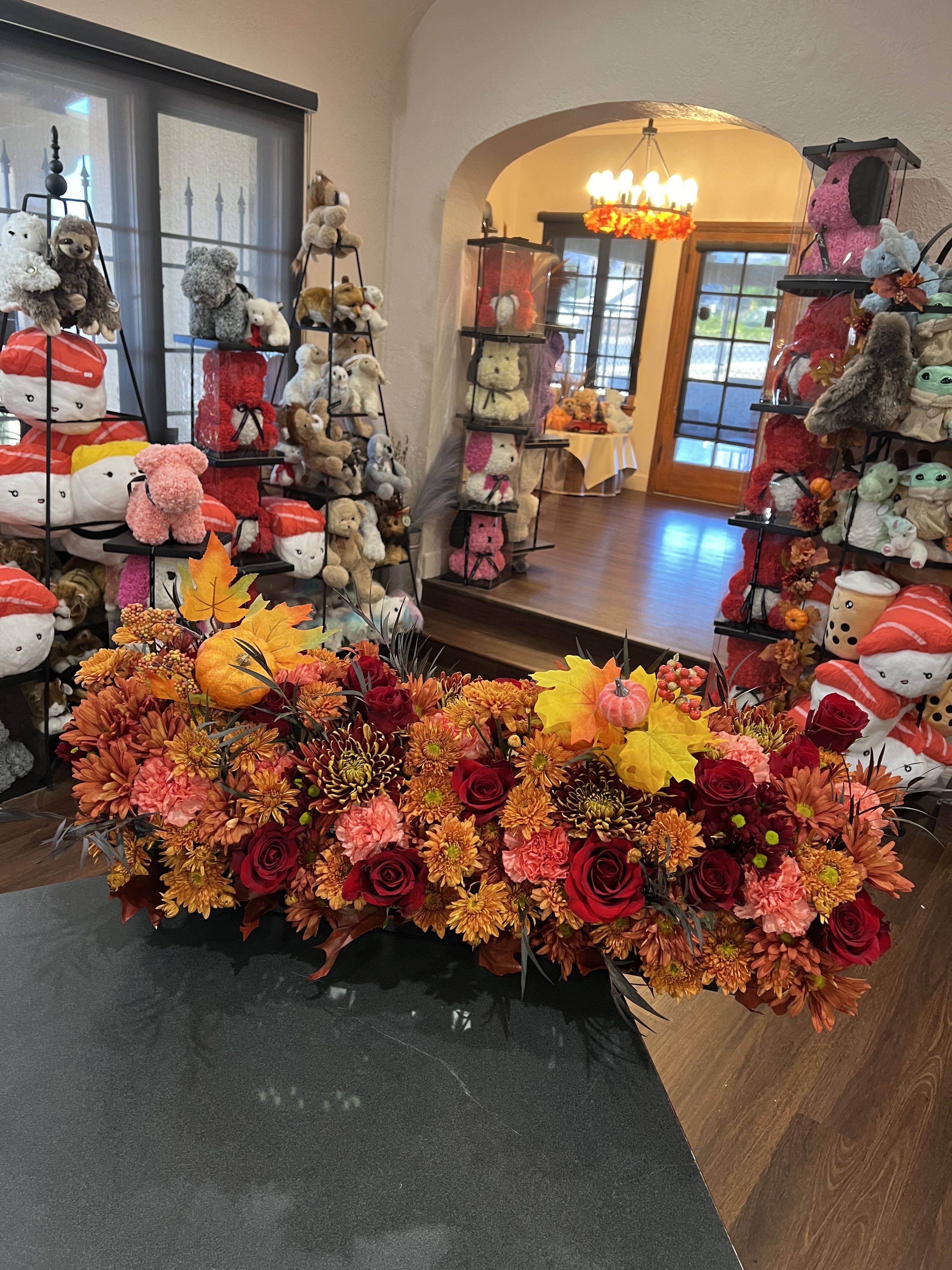2.5 feet long and low centerpiece - Long and low centerpiece in copper, brow, red, orange color. 