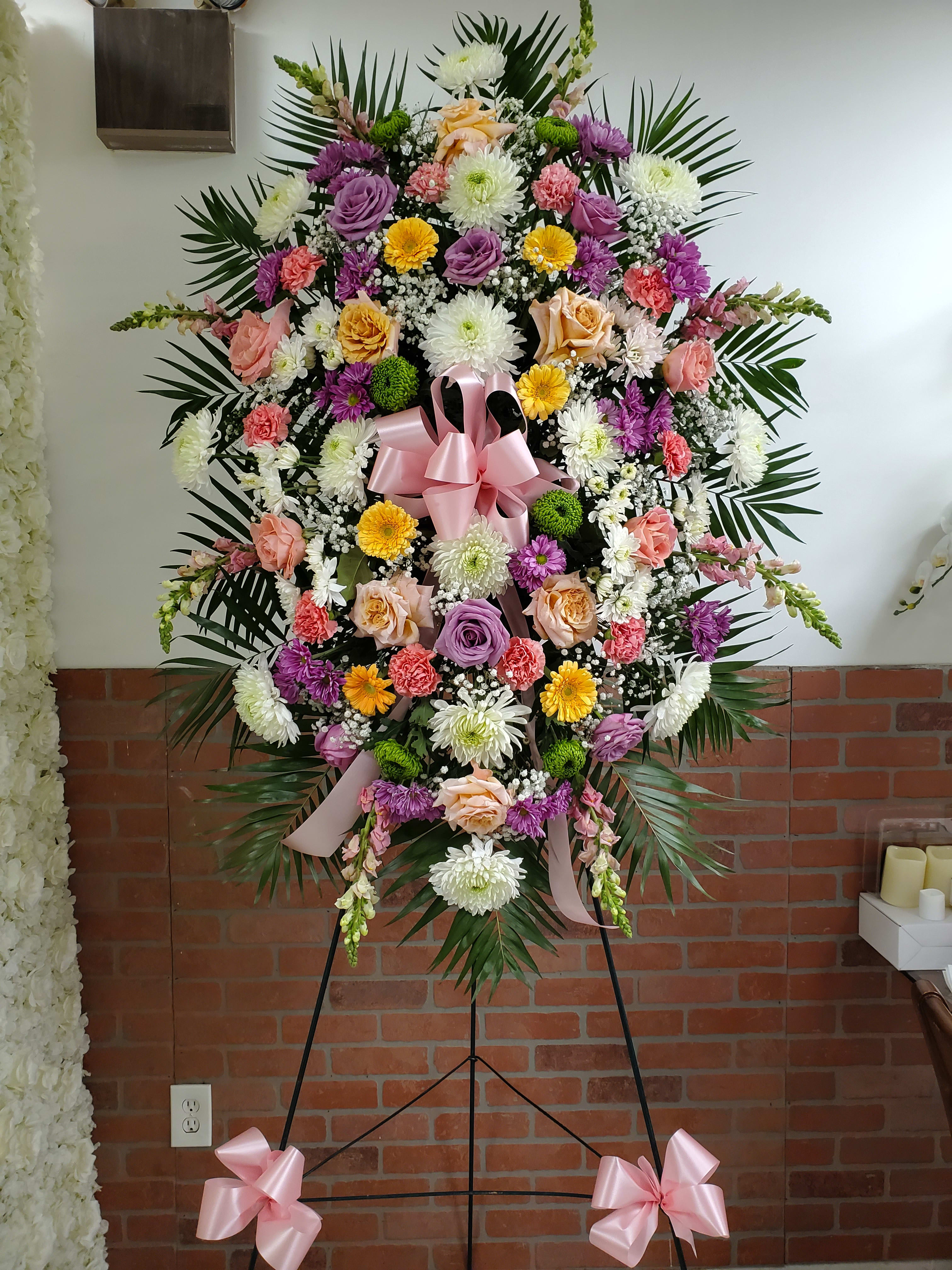 Pastel colors Spray  - Soft colors. Some flowers may vary.