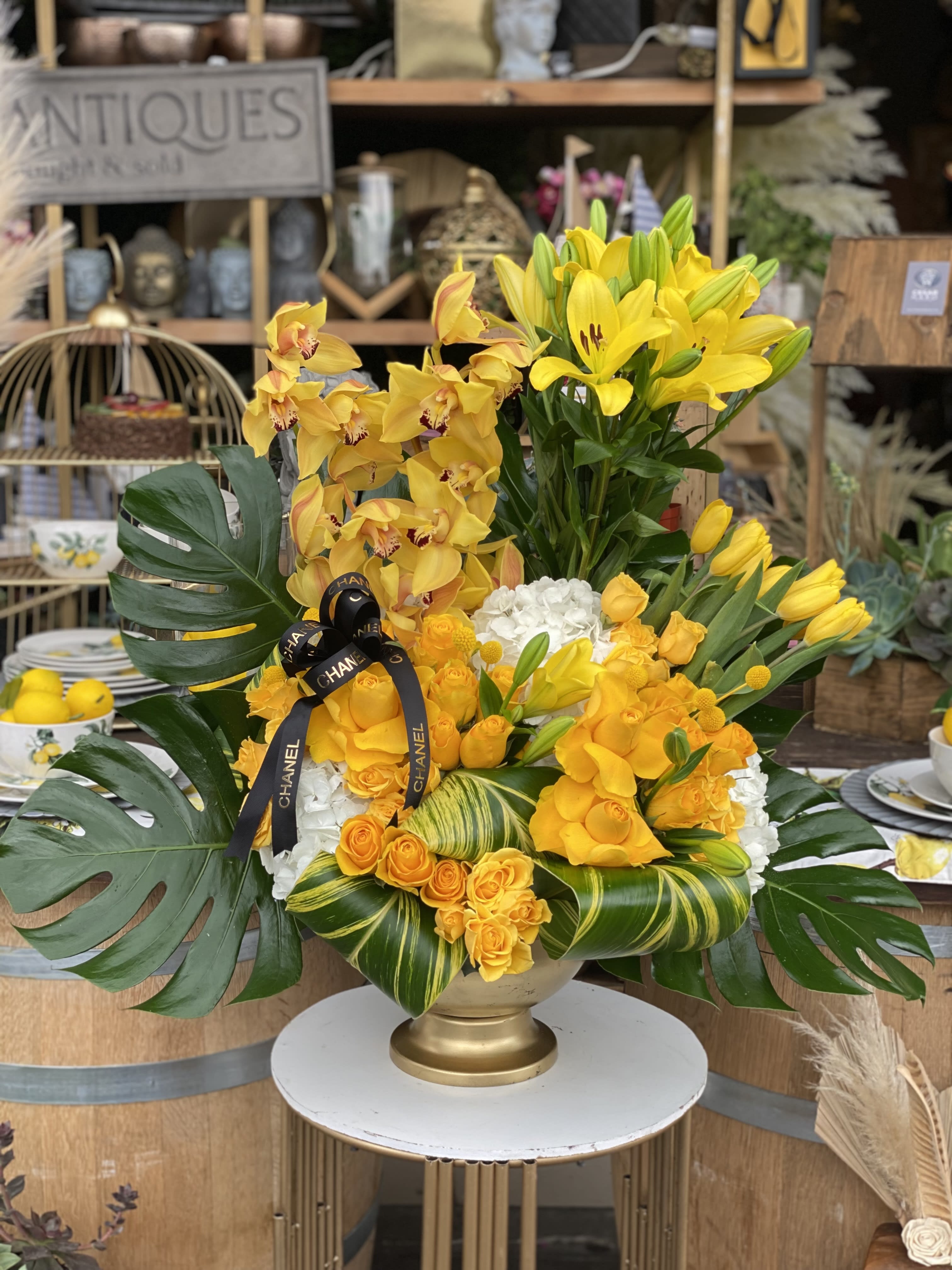 Sunny Vibes - An elegant burst of sunshine with a sensuous yellow